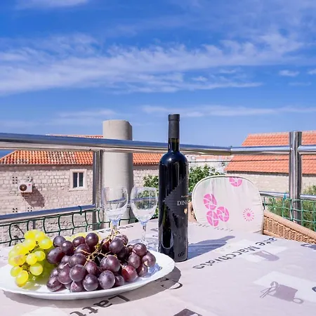 The Midpoint Lägenhet *