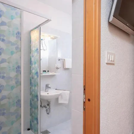 The Midpoint Appartement