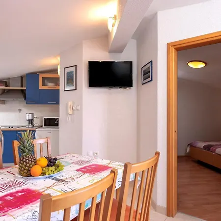 The Midpoint Apartman *